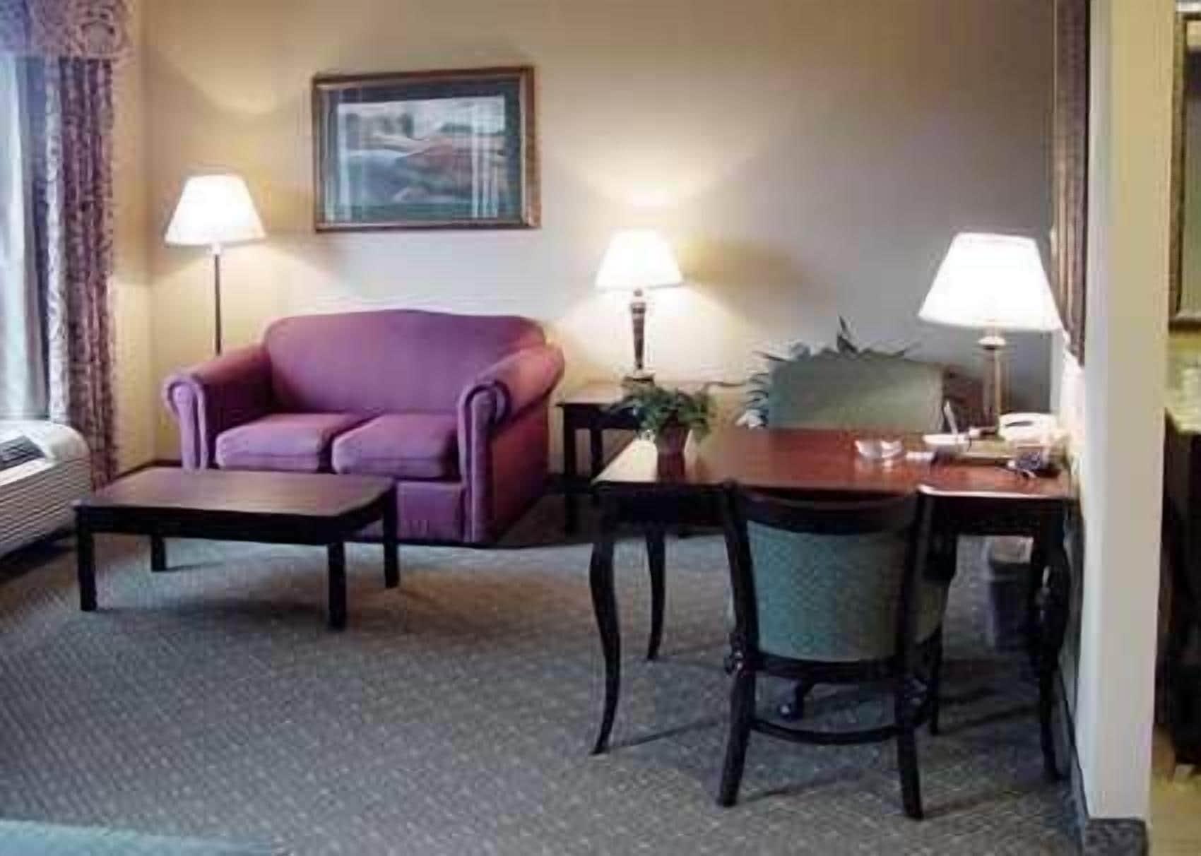 Hampton Inn & Suites Fredericksburg Ngoại thất bức ảnh