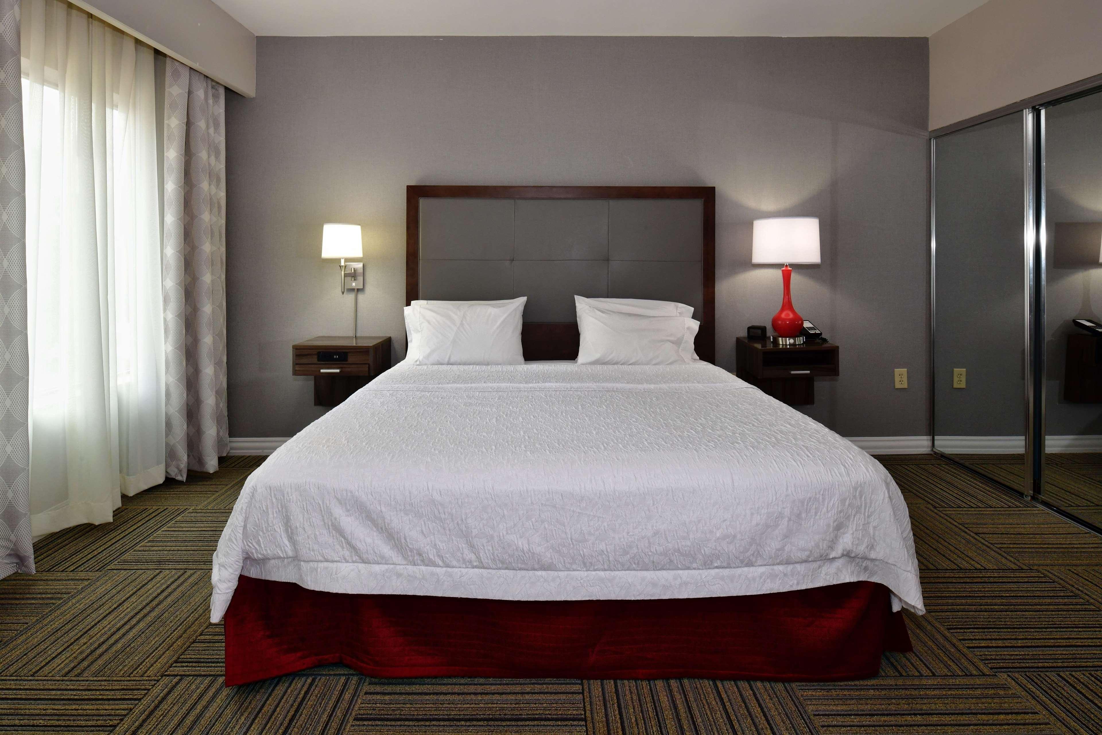 Hampton Inn & Suites Fredericksburg Ngoại thất bức ảnh