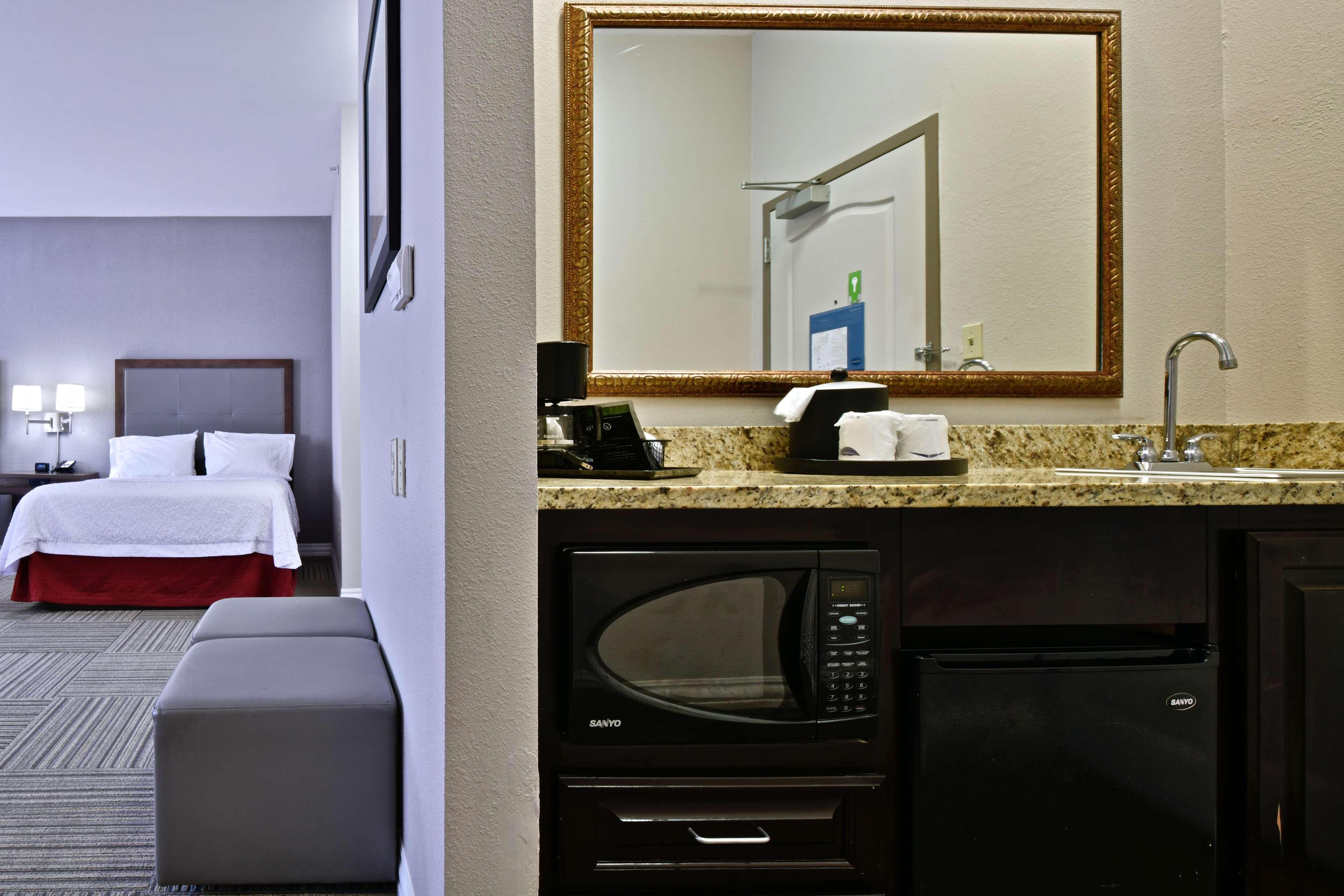 Hampton Inn & Suites Fredericksburg Ngoại thất bức ảnh