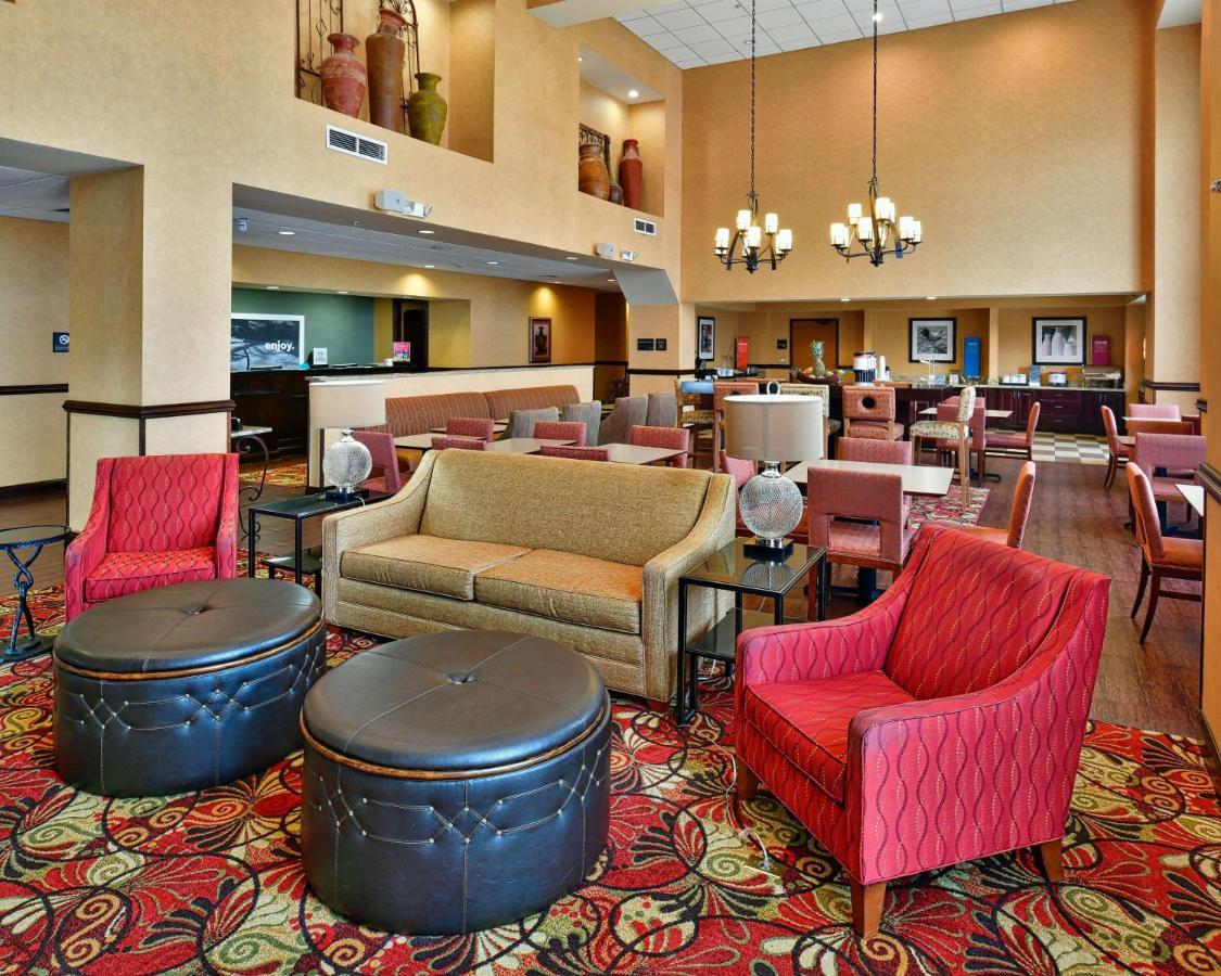 Hampton Inn & Suites Fredericksburg Ngoại thất bức ảnh