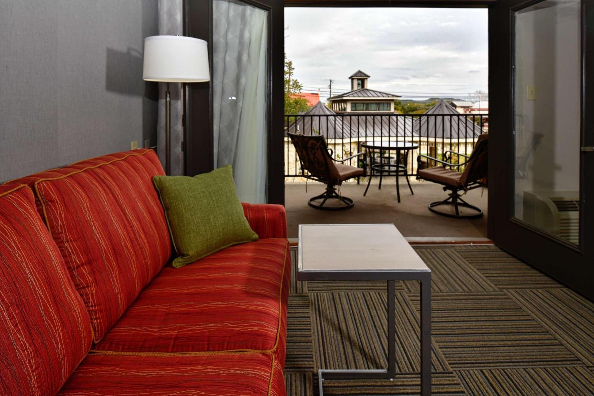 Hampton Inn & Suites Fredericksburg Ngoại thất bức ảnh