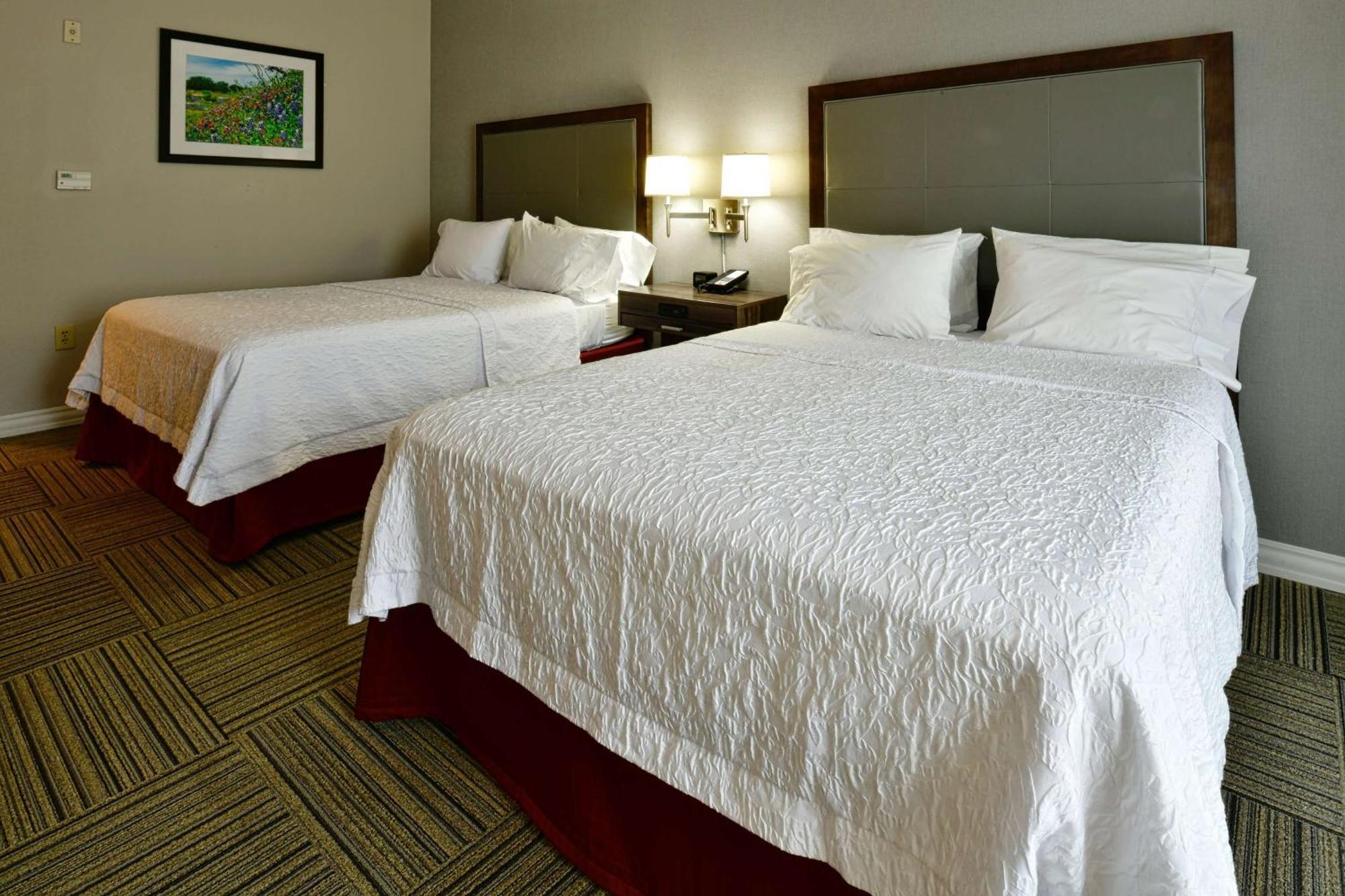 Hampton Inn & Suites Fredericksburg Ngoại thất bức ảnh